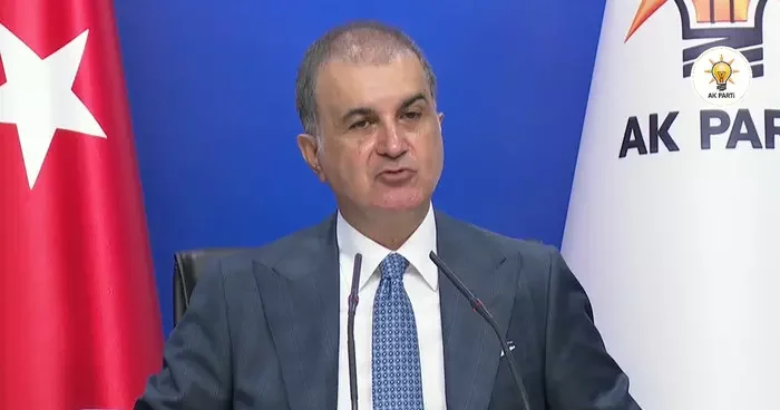 Ömer Çelik ten Özgür Özel e tepki: Sahayı çalma olayından vazgeçmesi gerekiyor