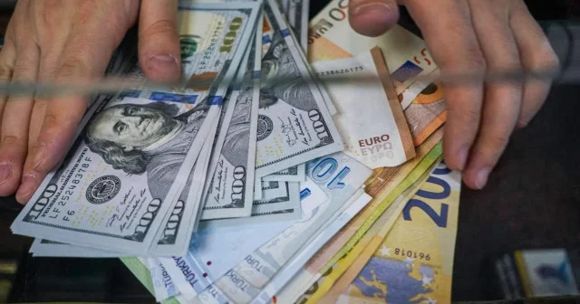Döviz kurlarında hareketli gün: Dolar ne kadar? Avro ve Sterlin kaç TL oldu? İşte26 Mayıs döviz kuralarından güncel rakamlar Son Dakika Haberleri