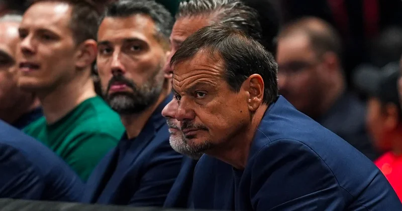 Ergin Ataman yıkıldı: Fenerbahçe den sonra bir darbe daha