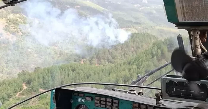 Kumluca’da orman yangını: 1 hektarlık alan zarar gördü