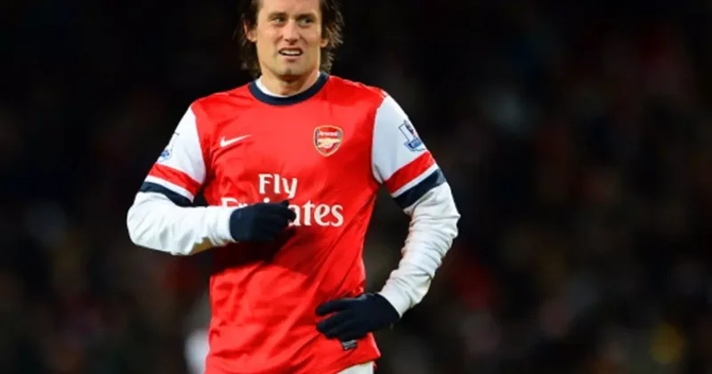 Arsenal in eski yıldızı Rosicky kalp rahatsızlığı nedeniyle hastaneye kaldırıldı