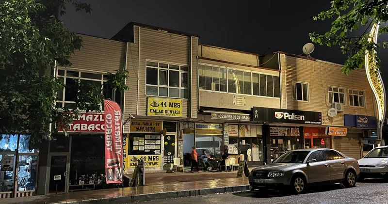 Gece binada mahsur kaldı, çıkmak isterken hastanelik oldu