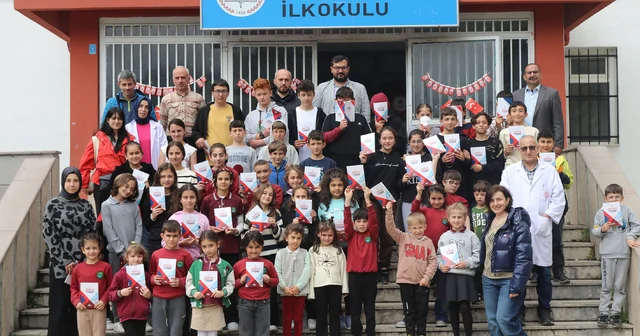 Rize de gençlere Güvenli İnternet ve Teknoloji Bağımlılığı Eğitimi verildi Rize Haberleri
