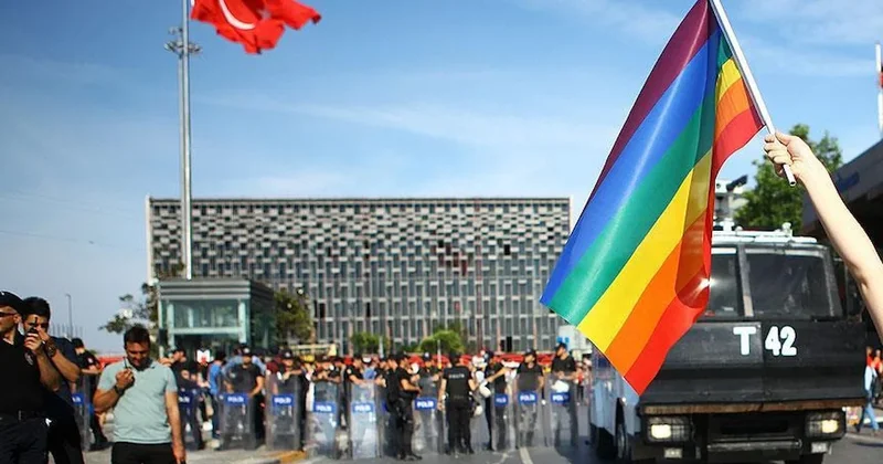 Nişan ve düğün töreni yapan eşcinsellere 4 yıl hapis geliyor Sözcü Gazetesi