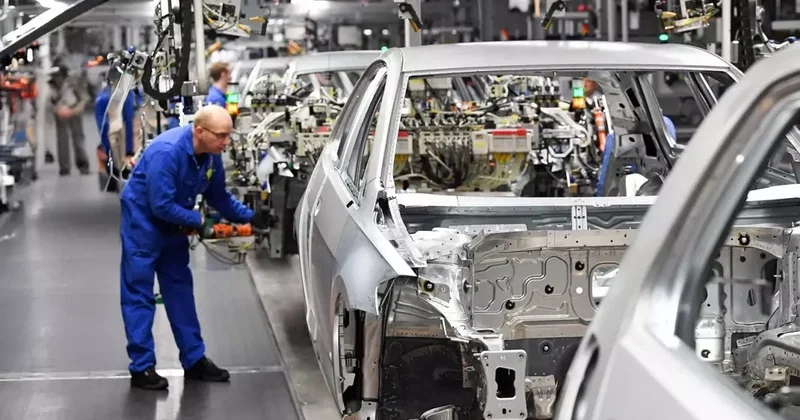 Küresel otomotiv rekabet savaşı bir firmayı daha zora soktu