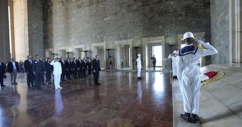 Beşiktaş Yönetimi nden Anıtkabir e ziyaret Sözcü Gazetesi
