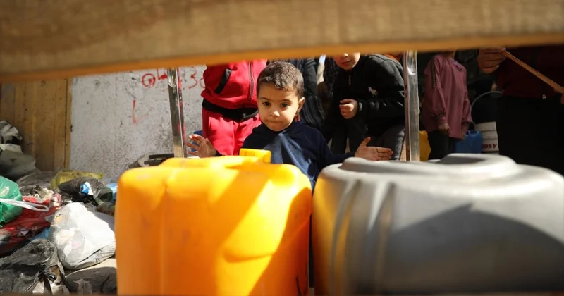 UNRWA: Gazze deki Filistinliler susuzluktan ölme riskiyle karşı karşıya