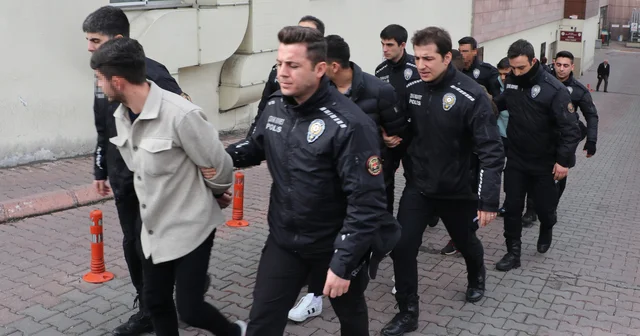 Kayseri de Yılanlar grubu soruşturmasında 5 tahliye Kayseri Haberleri