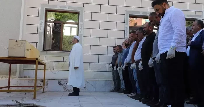 Gümüşhane’de kene ısırması sebebiyle hastanede tedavi gören bir kişi hayatını kaybetti