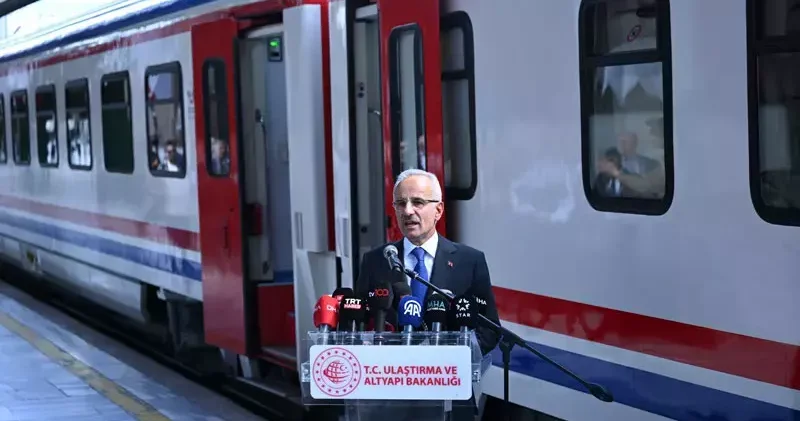 Bakan Uraloğlu: Van Tahran tren seferleri, planlanan şekilde sürüyor