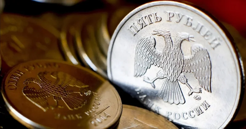 Rusya nın ekonomi zirvesinde alarm: Faiz yüksek, ruble güçlü Sözcü Gazetesi