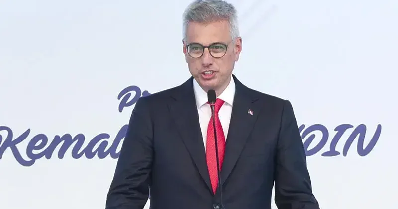 Bakan Memişoğlu, Sağlık Bilimleri Üniversitesi nin mezuniyet törenine katıldı