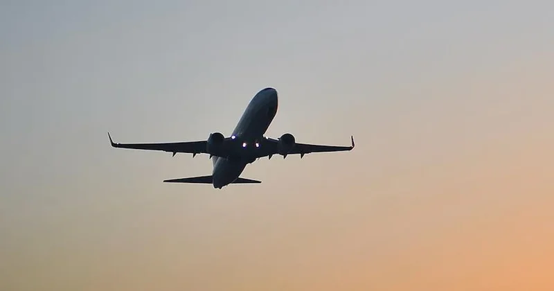 Yolcu uçağı havadayken arızalandı, acil iniş yapmak zorunda kaldı! Sözcü Gazetesi