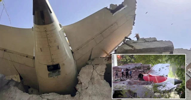 Düşen Air India uçağının kara kutularından veri çıkarıldı Asya Haberleri