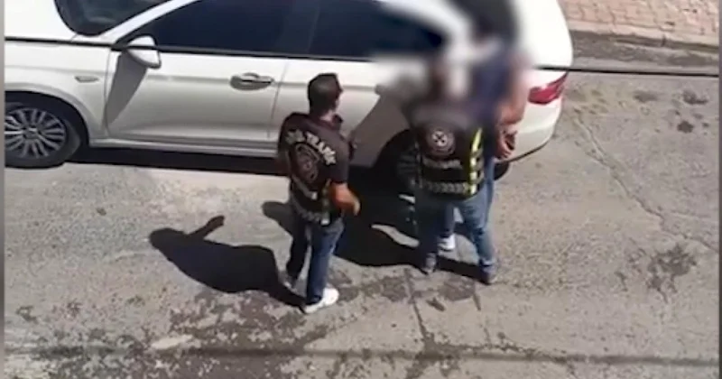 Dur ihtarına uymadı, polisten kaçamadı