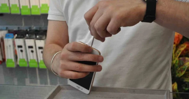 Sıcaklarda cep telefonunuzu uzun süre şarjda bırakmayın Gündem Haberleri