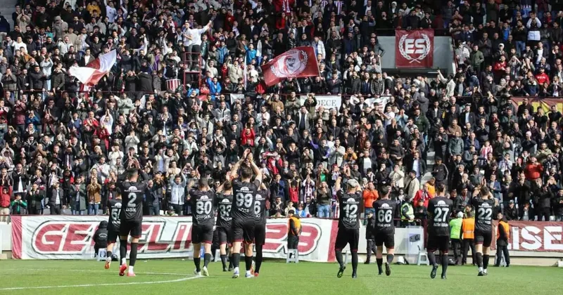 11 yıl Fenerbahçe de oynamıştı: Takımsız kalınca 2. Lig ekibine imzayı attı