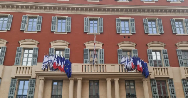 Fransa da mahkeme Nice Belediyesi ne asılan İsrail bayraklarının kaldırılmasına hükmetti Dünya Haberleri