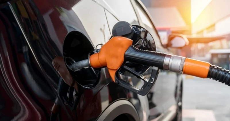 Akaryakıta çifte indirim! Motorin ve benzin litre fiyatı ne kadar, kaç TL? 26 Haziran 2025 İstanbul, Ankara, İzmir güncel akaryakıt fiyatları