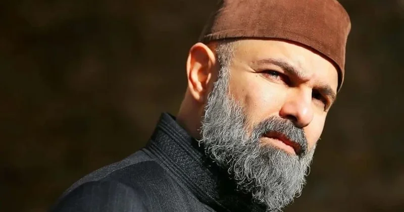 Sakallar gitti, protez saç geldi... Erkan Avcı nın yeni imajı şaşırttı Sözcü Gazetesi