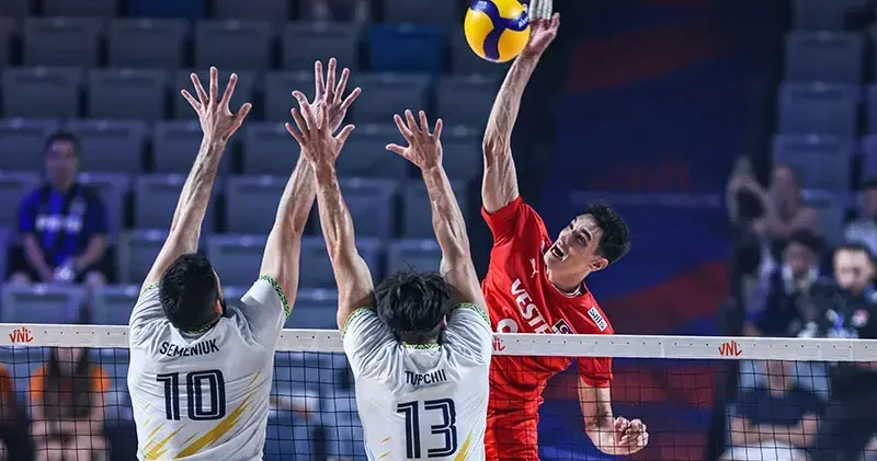 A Milli Erkek Voleybol Takımı, Ukrayna ya 3 0 mağlup oldu