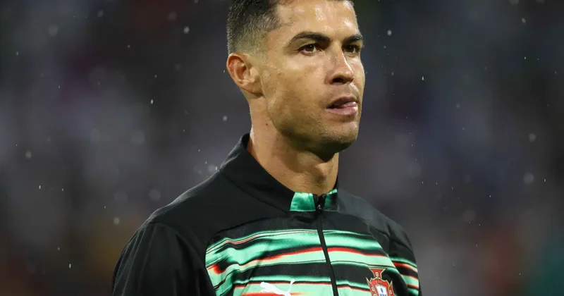 Ronaldo taraftarı heyecanlandırdı: 2 yıllık imzayı atıyor