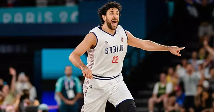 Fenerbahçe nin ilgilendiği Vasilije Micic takaslandı!