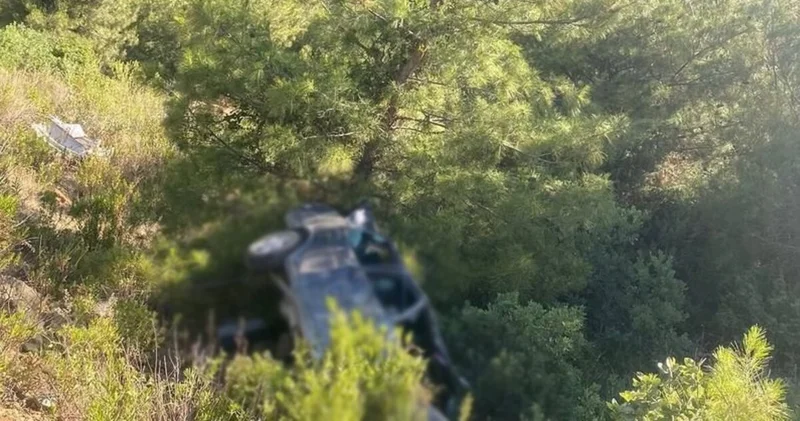 Hatay da uçuruma devrilen otomobildeki 1 kişi öldü, 2 kişi yaralandı Güncel haberler