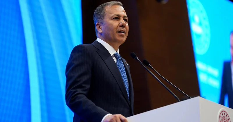 Bakan Yerlikaya: Darbenin gölgesinde yazılmış bir anayasa ile yol yürümek mümkün değil