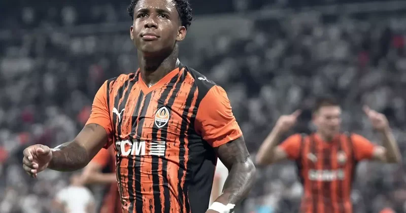 Shakhtar Donetskli futbolcuya ırkçılık yapmıştı! Beşiktaş, o taraftara cezayı kesti