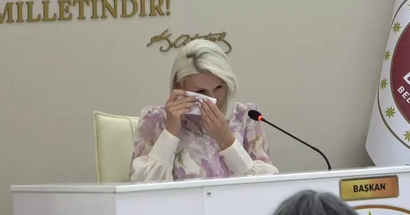 Bilecik Belediye Başkanı Melek Mızrak Subaşı, AVM krizinde gözyaşlarına hakim olamadı