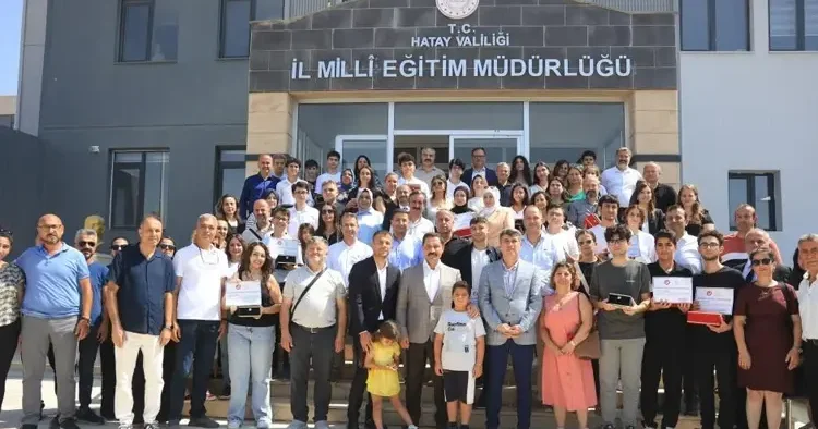 LGS de birinci olan 5 öğrenciye burs verilecek! 9 ay boyunca sürecek