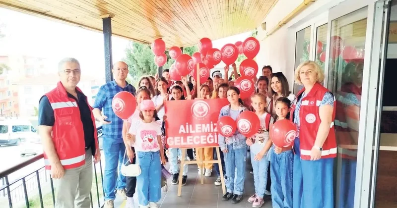 Öğrencilerden ‘Aile Yılı’na özel ziyaret