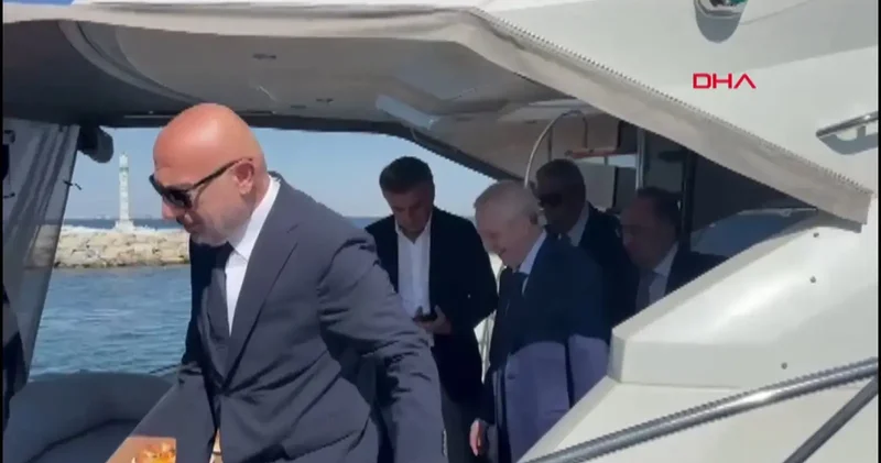 Aziz Yıldırım ve Hakan Bilal Kutlualp, YDK Toplantısı na aynı tekneyle geldi