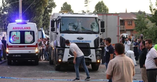 Erzurum da çöp kamyonunun çarptığı 4 yaşındaki çocuk hayatını kaybetti Erzurum Haberleri