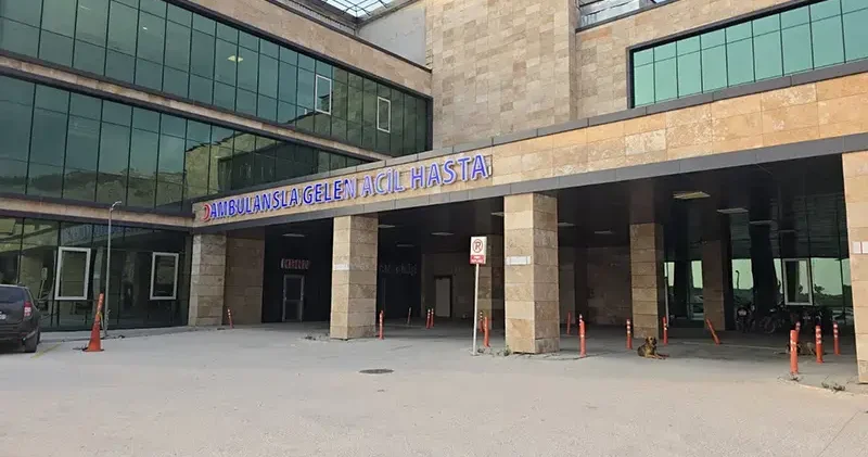 Tartıştığı eşini 7 yerinden bıçakladı
