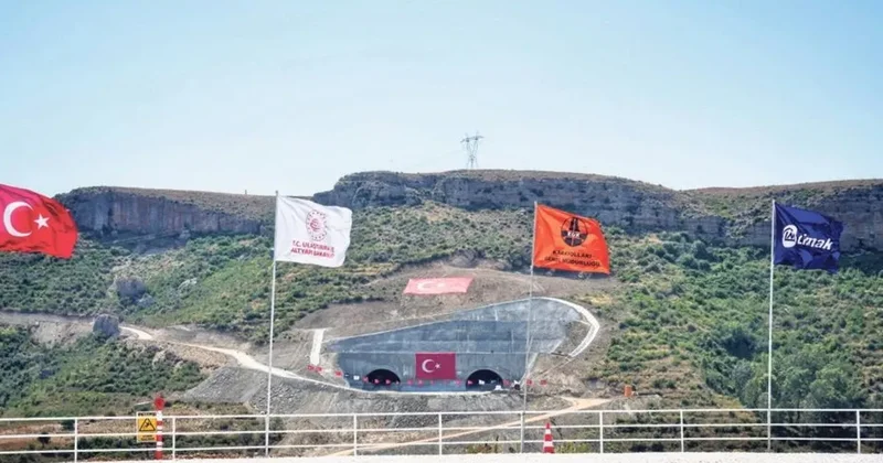 Antalya’ya medeniyet hattı