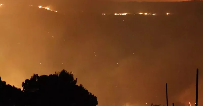 Sicilya da Orman Yangını Turistleri Korkuttu