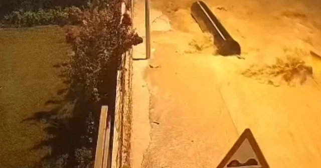 Bodrum da yine içme suyu hattı patladı: O anlar kamerada VİDEO İZLE