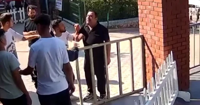 Kocaeli de bir işletme turistleri dolandırmaya çalıştı: Müşterilerini savunmaya çalışan tur şoförünü ise darp etti VİDEO İZLE