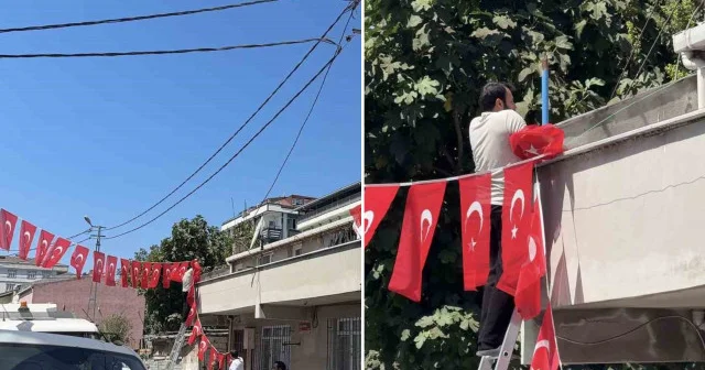 Hatay da şehit olan Hayrullah Halit Karaman ın baba ocağına Türk bayrakları asıldı Hatay Haberleri