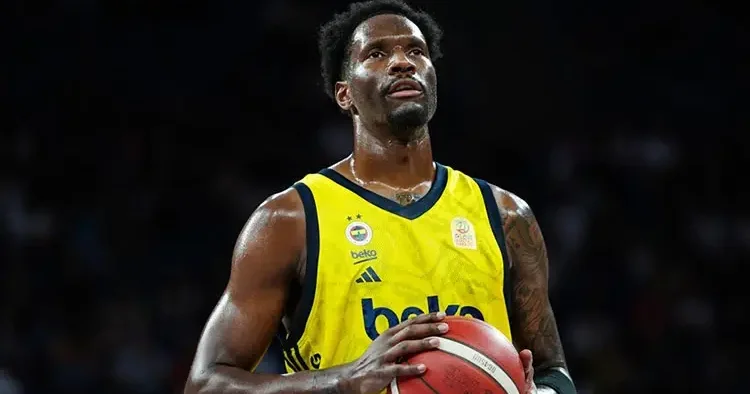 NBA de Phoenix Suns, Nigel Hayes Davis i kadrosuna kattı!