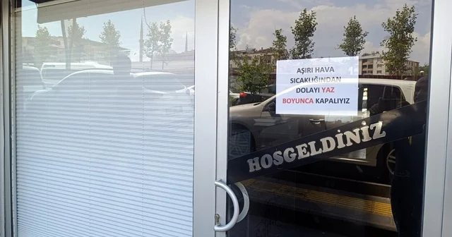 Bingöl de sıcaklık 40 dereceyi aştı; işçiler hortumla serinledi, bazı esnaf dükkanını kapattı Bingöl Haberleri