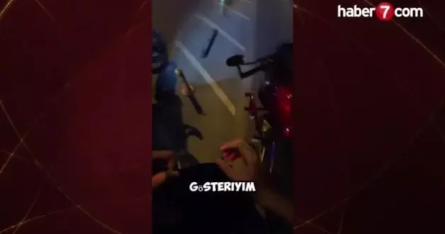 Polisten yürek ısıtan hareket: Benzini biten motosikletine yardım etti