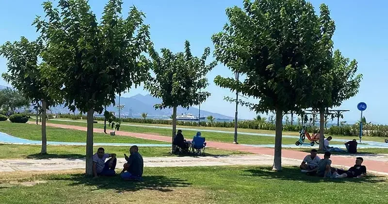 İzmir de sıcaklık rekoru kırıldı