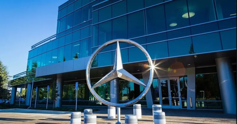 Mercedes hisselerini sattı! Japon otomotiv devine büyük şok! Sözcü Gazetesi