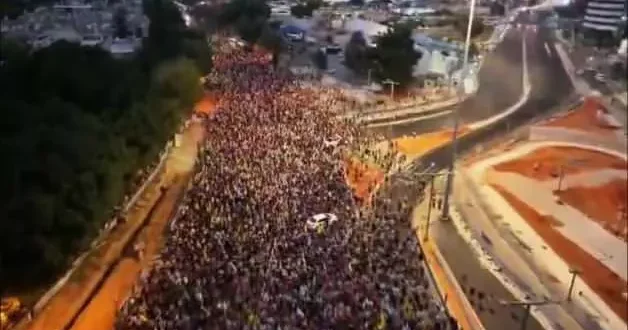 Gazze de ateşkes ve İsrailli rehinelerin getirilmesi için Tel Aviv’deki gösteriler devam ediyor
