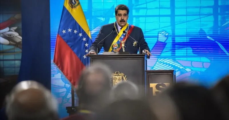 Venezuela harekete geçiyor! Sınıra 15 bin asker