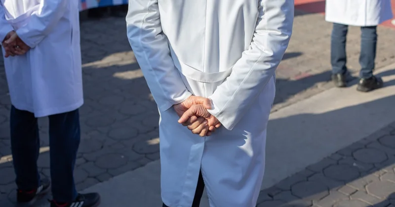 8 bin 975 doktor beyaz kod verdi, adreslerde gizlilik yok!