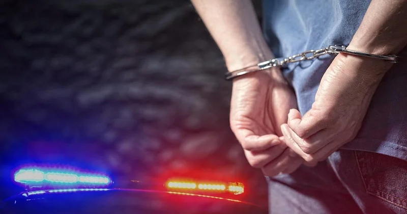 13 aracın lastiğini kesen 15 ve 16 yaşındaki iki şüpheli yakalandı
